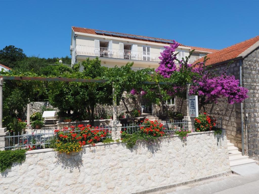 Apartments & Room Eva Slano Εξωτερικό φωτογραφία